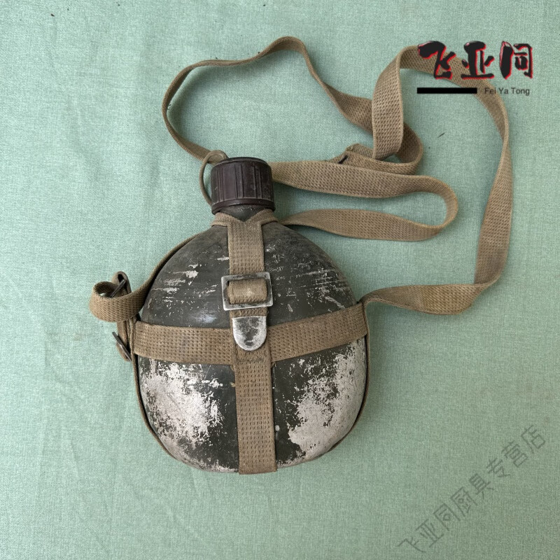 80年代老式煤油灯怀旧工艺品民俗马灯手提灯行军壶水壶农村复古装