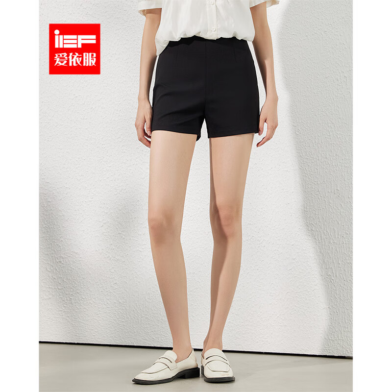 IEF/爱依服休闲裤2023夏季新款简约纯色百搭高腰显腿长短裤热裤女 黑 M属于什么档次?