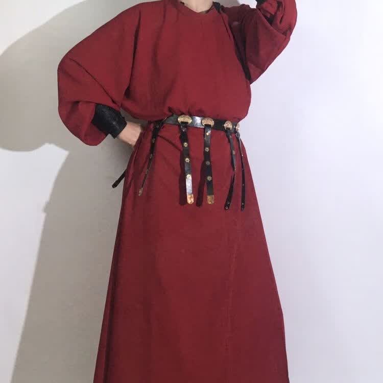 洛必达古月坊唐制圆领袍大放量复原缺胯袍秋冬款男日常汉服全套男文艺 酒红色不含腰带 均码使用感如何?