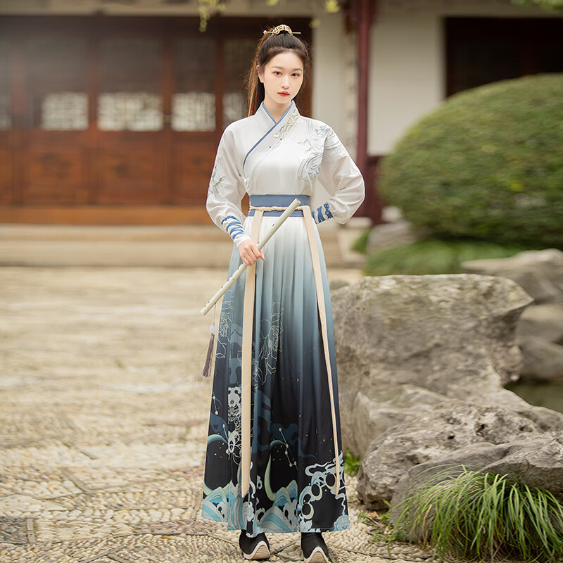 天颛【首单立减】汉尚华莲万金瑶台汉服黛烟武侠中国风晋制交领齐腰襦