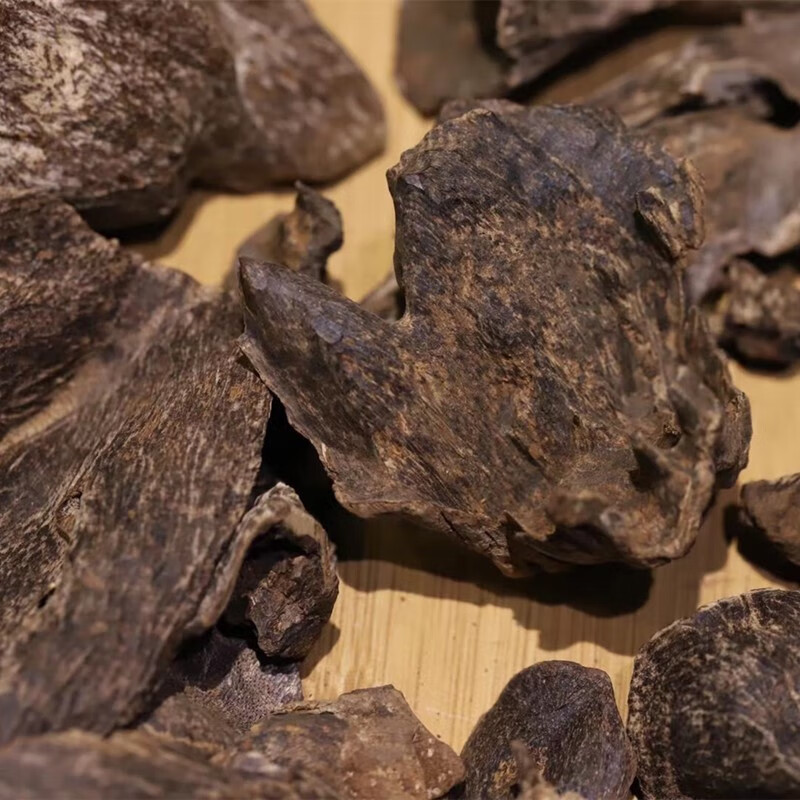 海南野生老料沉香原料壳子 老顶板头包头铁头皮油树心油 海南野生沉香