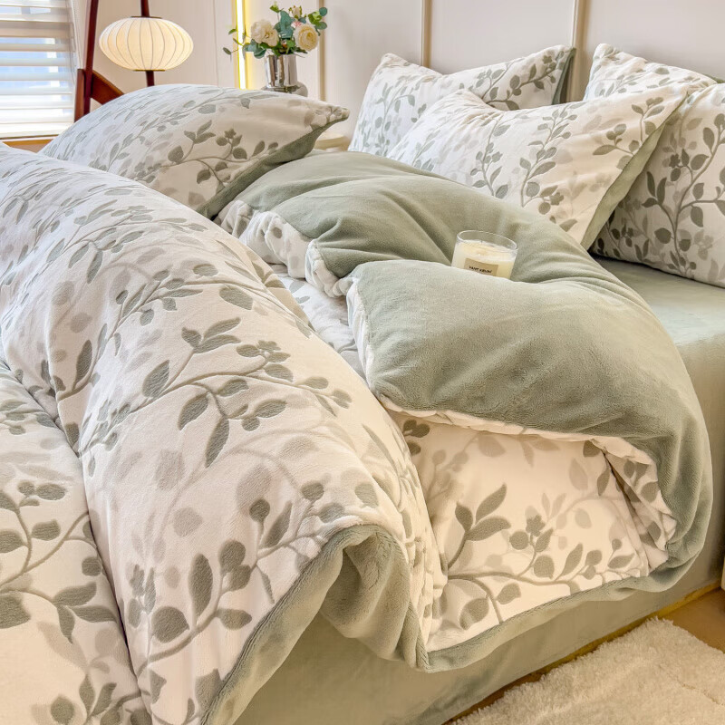 曼克頓（MANKEDUN）冬季230克全消光牛奶絨床上四件套家用雙人1.8m床單被套床品套件 苔絨綠 三件套0.9 床單款 （被套150*200cm）