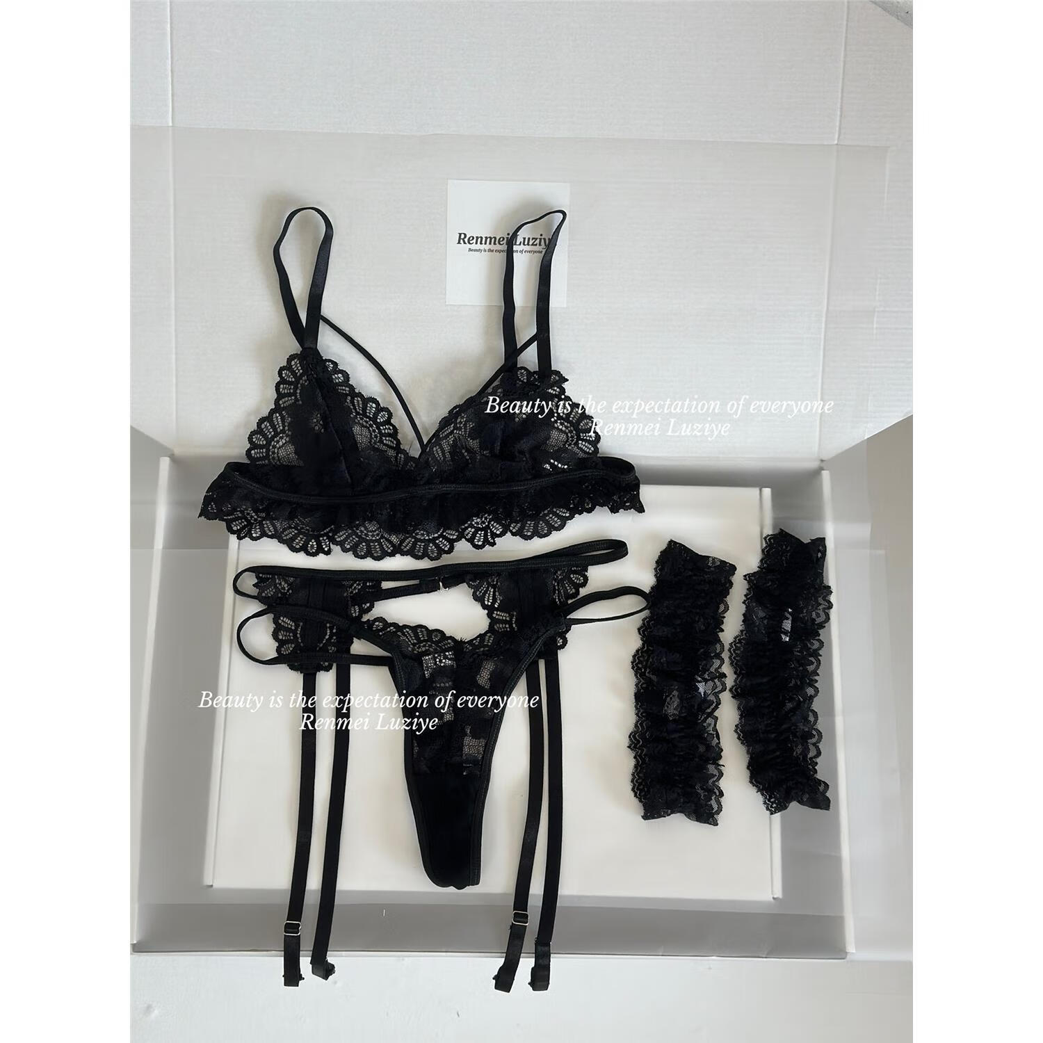 renmeiluziye我们的故事弹力蕾丝性感纯欲风吊带袜套装女 黑色4件套
