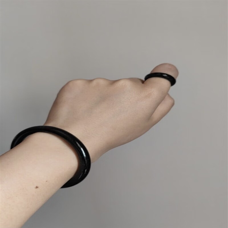 kerla钢琴黑乌鸡圆条时尚叮当糯种翡翠手镯 油黑色 52号