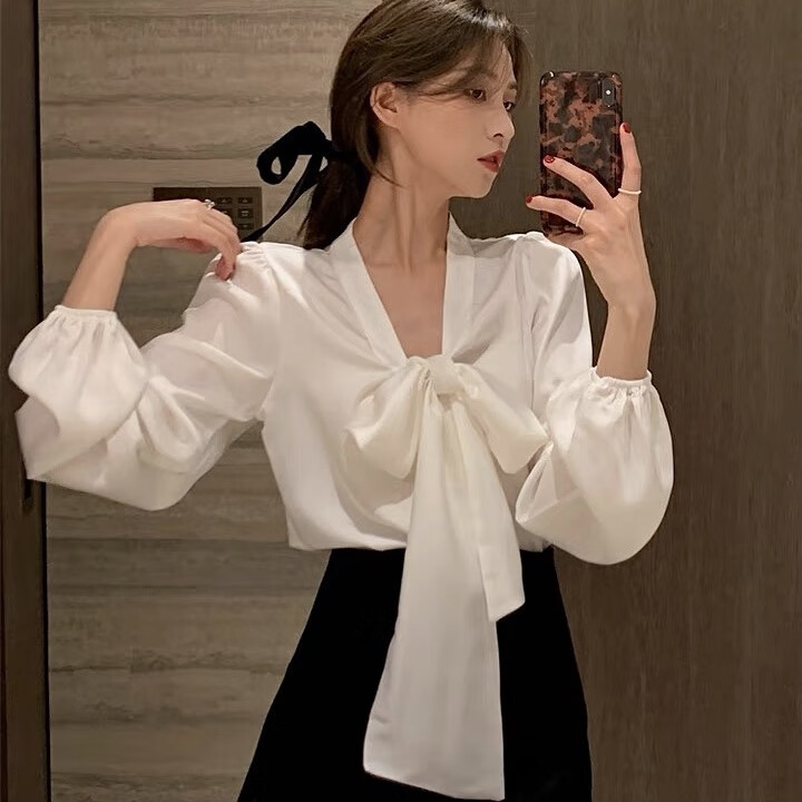 冉同女士衬衣带领结雪纺蝴蝶结衬衫女早秋雪纺蝴蝶结绑带设计感小众白