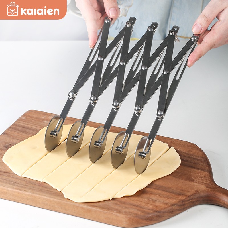 卡莱恩（KALAIEN）多功能不锈钢滚轮刀手动切面刀皮披萨刀糖皮刀分割器快速烘焙工具 多功能五轮刀