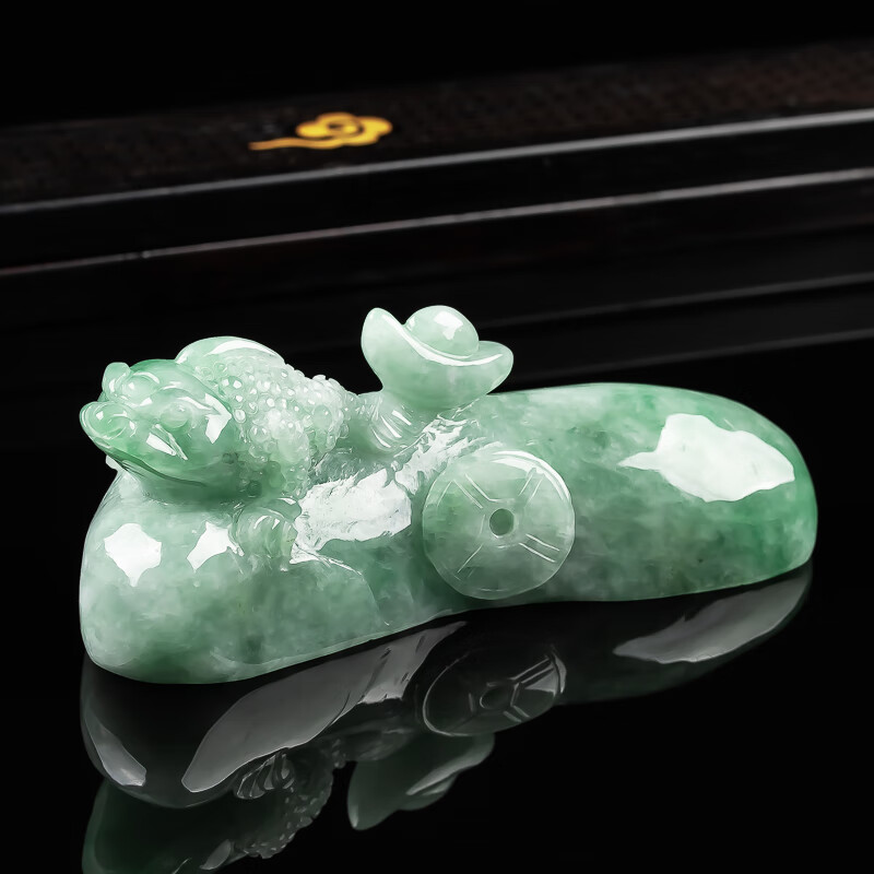 缅甸天然翡翠a货老坑精美满绿招财金蟾小摆件茶宠