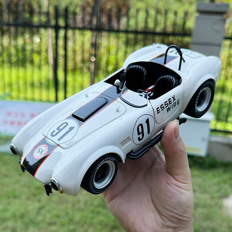 KYOSHO 1:18 谢尔比眼镜蛇 Shelby Cobra 427 S/C合金汽车模型车模 收藏 白色 91#