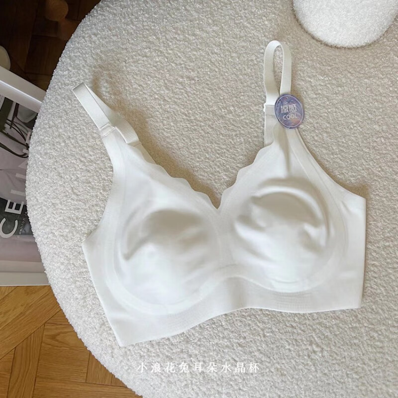 百丽驼美士(balitomms)朵水晶杯内衣大胸显小无钢圈聚拢防凸点收副乳