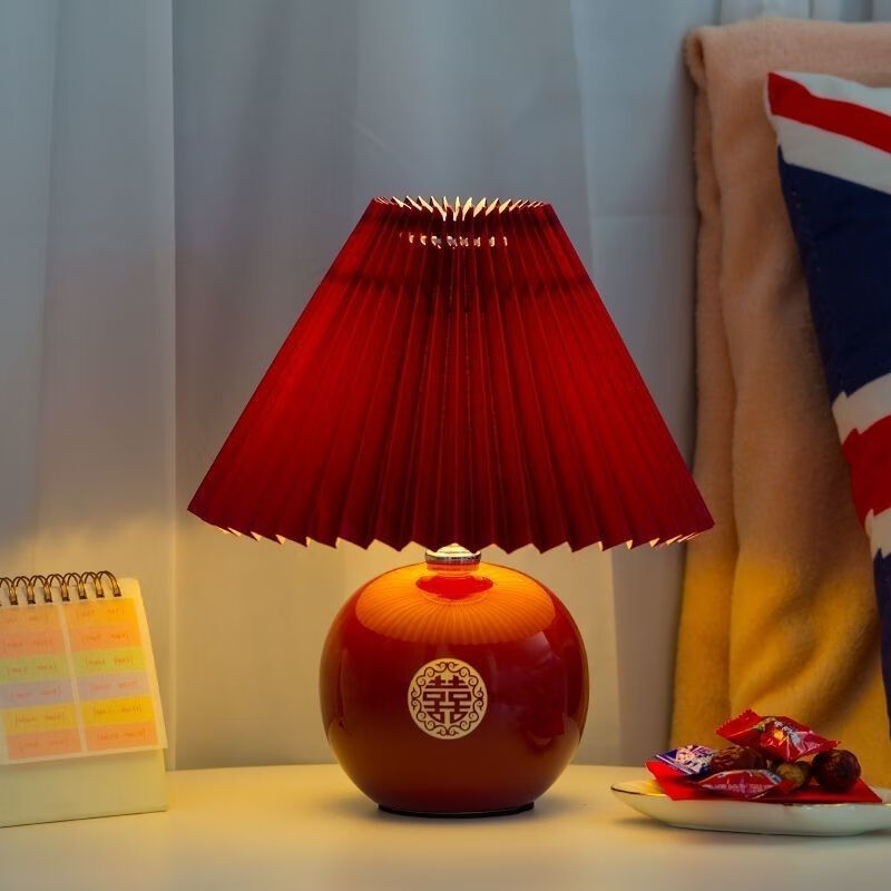 婚庆台灯选购指南：对比评测5款，助你轻松选对浪漫婚房照明-图片3