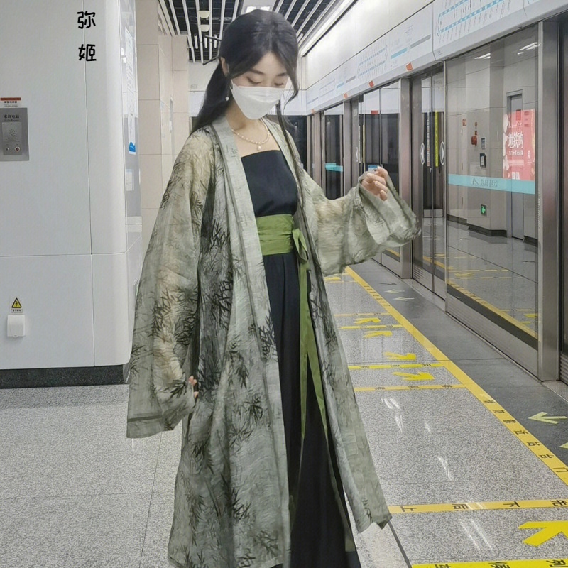 汉服女成人 汉服女中国风改良传统日常汉服国风艺术扎染长衫套装女夏季复古外披汉服吊带背心高腰阔腿裤 两件套   XL 建议125-140斤怎么看?