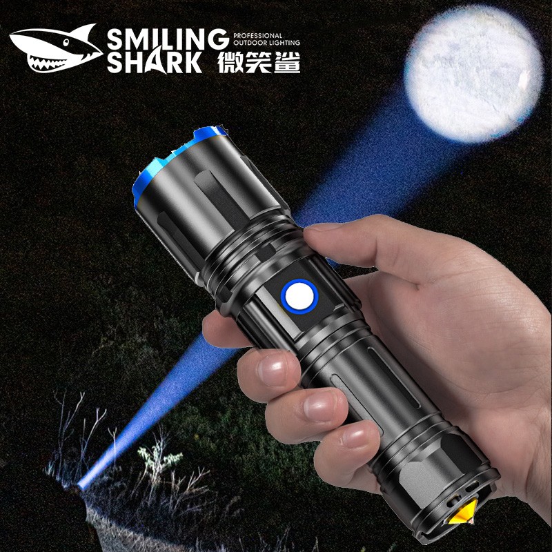 微笑鲨E78 P70手电筒强光超亮远射可变焦LED可充电便携式家用户外应急灯