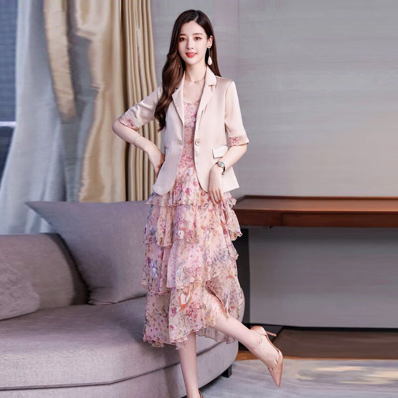 寒栩参加婚礼穿的衣服女套装 姐姐春夏季小西装裙子套装女2022年新款