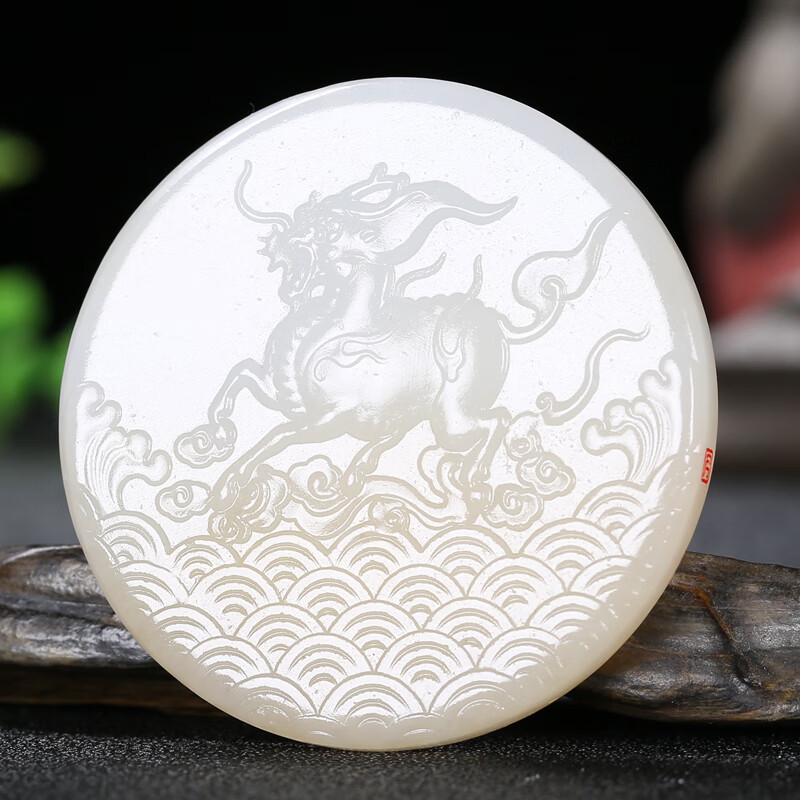 玉者无疆【实价店】新疆玉雕师郭磊和田玉糖羊脂玉麒麟献瑞挂件40.