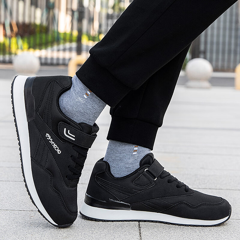 吊带兔老人鞋男秋冬季防滑软底爸爸鞋中老年休闲运动鞋女网面透气妈妈鞋 1800黑色男款 35