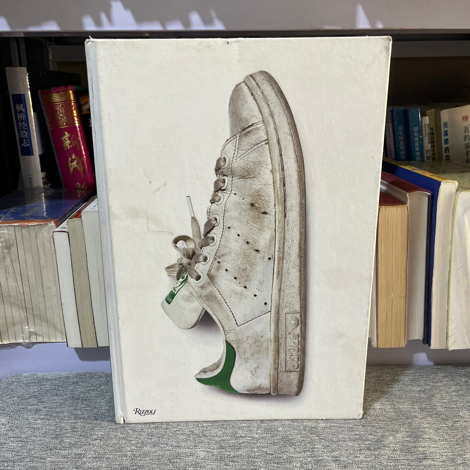 [二手9成新]stan smith斯坦史密斯 有人认为我是一只鞋子adidas