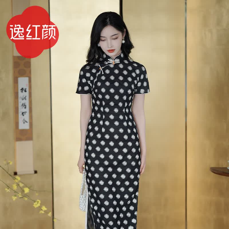 逸红颜如菊2023春夏新款中长款复古书卷风小黑裙雏菊短袖黑色旗袍哑 