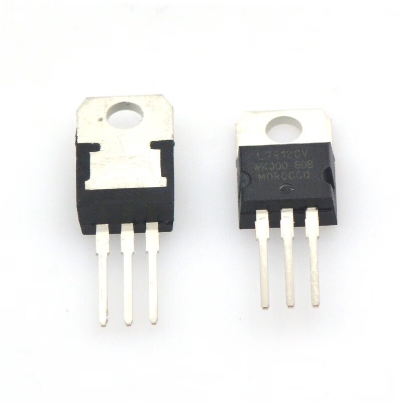 taotimeclub  l7912 l7912cv 三端稳压 三极管 封装to220 稳压管