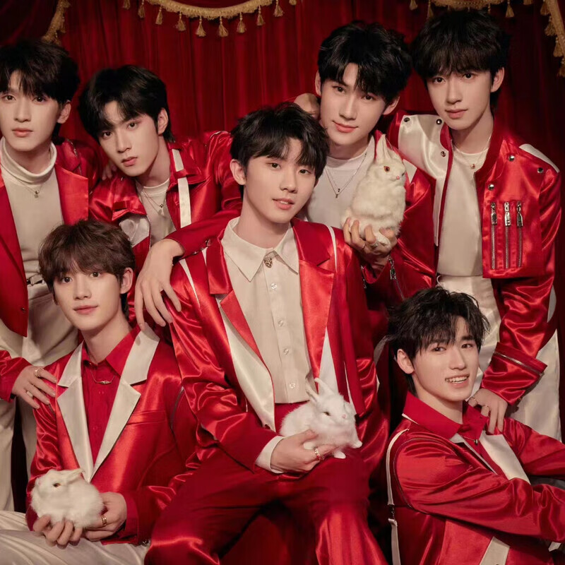 旋瓦辛德时代少年团卡册大容量tnt288张不重复照片送宋亚轩马嘉祺 3寸