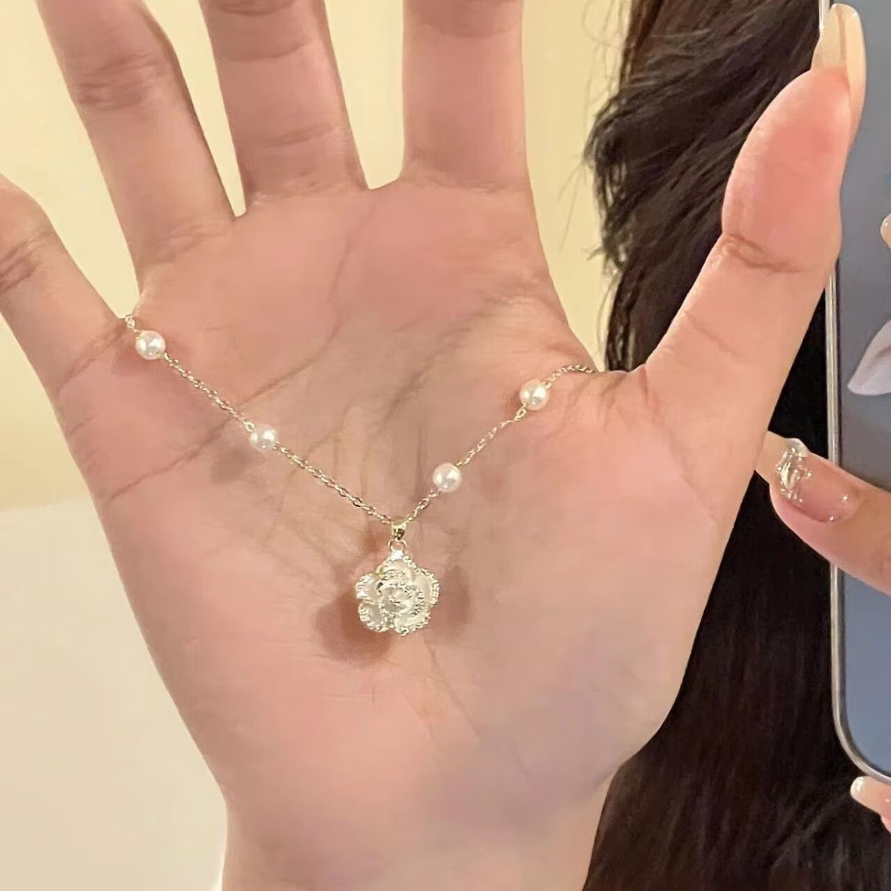 山茶花项链女2024轻奢小众毛衣锁骨链小众高级感颈链闺蜜生日礼物 山茶花项链