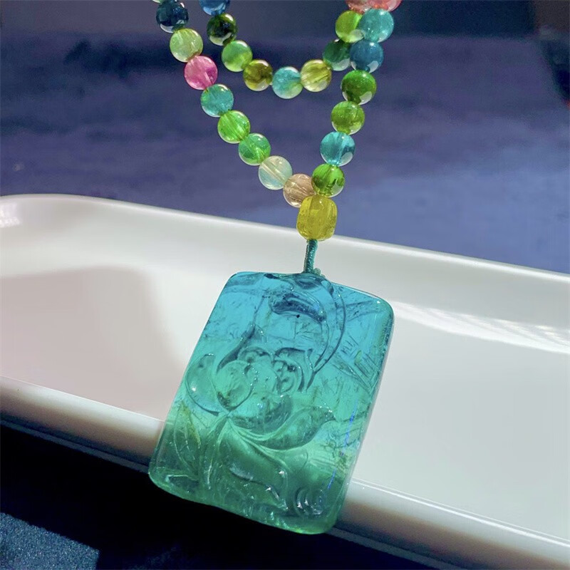 2025年碧玺吊坠哪个好?这8款性价比超高,绝对值得入手,教你如何选出最适合的那一款