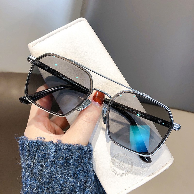 Erilles⳱۾Ů˫۾ŮƦ˧ΰͬ  156ɫ