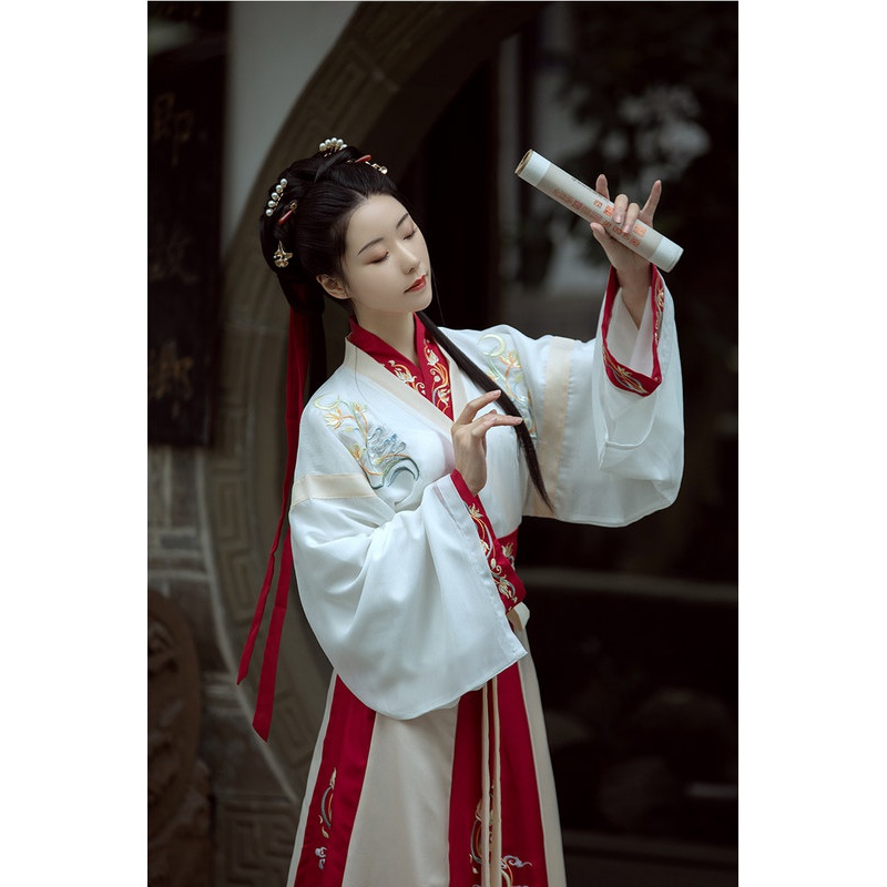 汉服女成人仙气妃子络【月兔】原创汉服女中国风秋冬款一片式齐腰襦裙