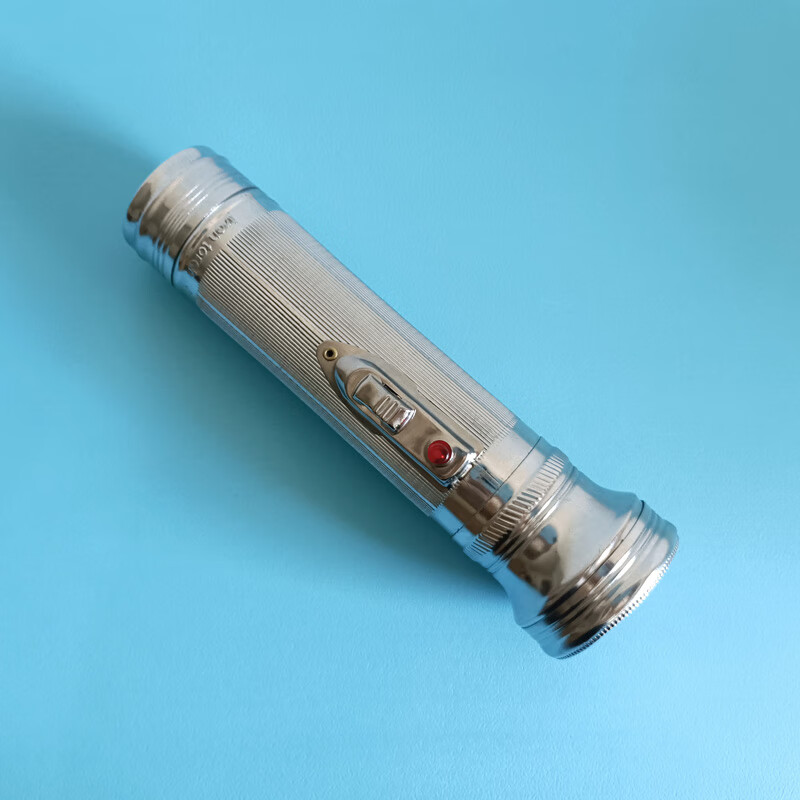 老式手电筒 虎头牌老式手电筒 2节1号电池虎头铁皮电筒 钨丝黄光老
