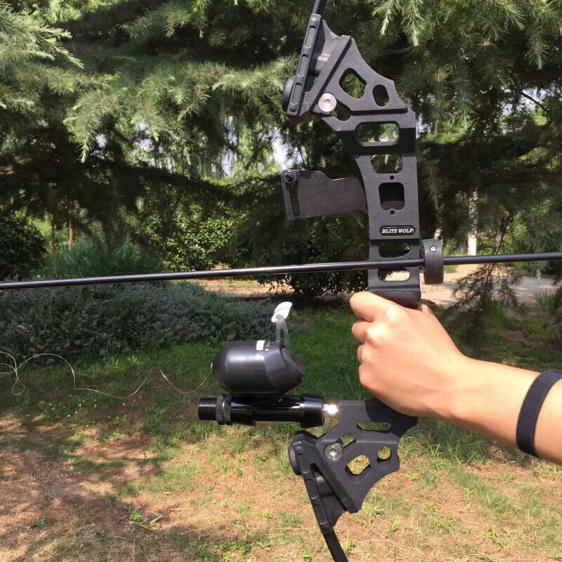 博澳维新款弓箭射遇套餐 打渔标鱼箭 农庄体育射箭器材弹弓射鱼弓