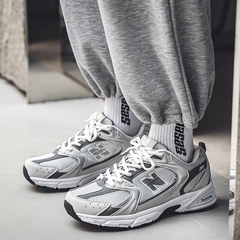 �°�����Ь���＾����͸�������˶�Ь��ʿN��530�ܲ���ЬŮЬ����Ь 530�Ұ� 44  �ſ����ֶ���һ��