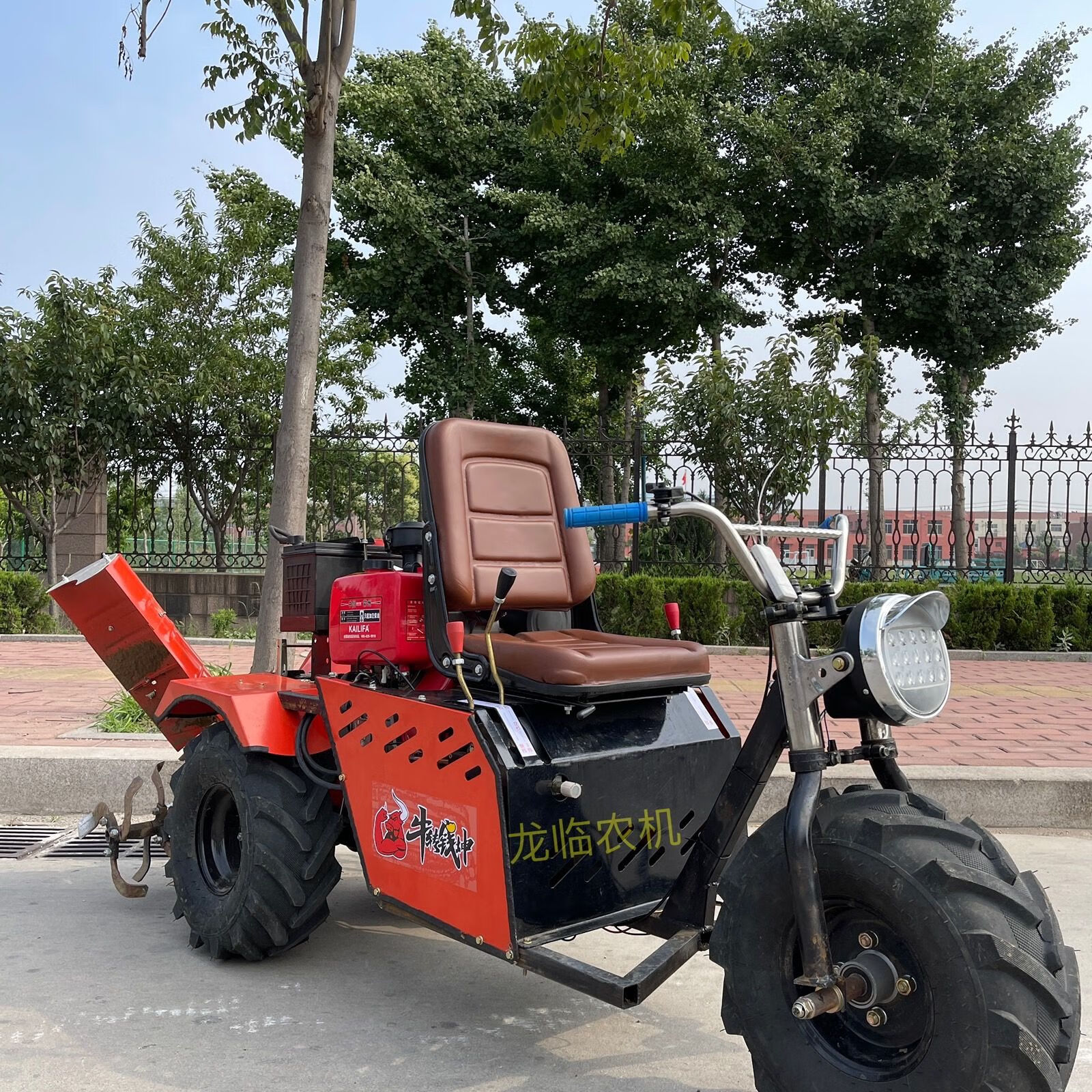 逐月微耕机乘坐式微耕机三轮微耕机多功能微耕机旋耕机 三轮乘坐式微