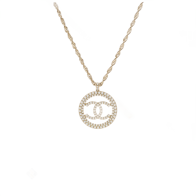 chanel香奈儿项链 女项链  经典时尚圆形大双c镶嵌珍珠吊坠项链 毛衣