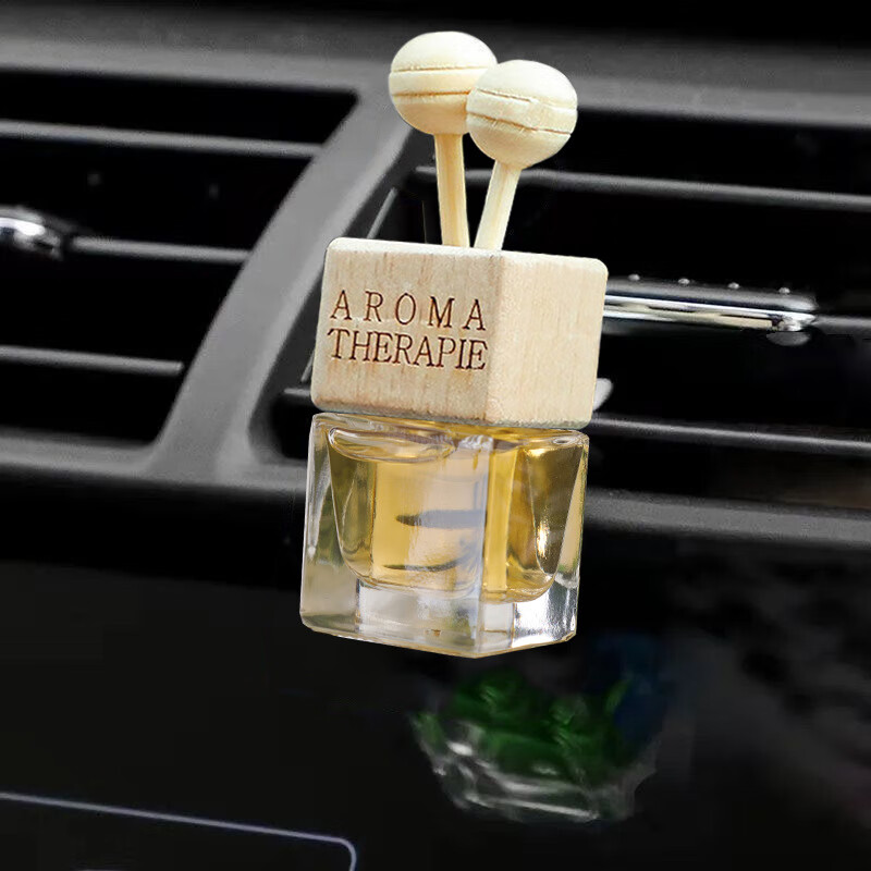 卡欣恋车载香水出风口汽车香水车内香薰精油持久淡香除异味古龙车香水