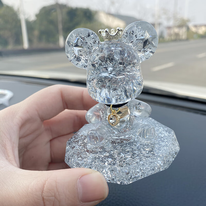 汽车摆件可爱个性暴力熊车内挂饰车载中控台装饰漂亮内饰 Glary Bear 摆台一个