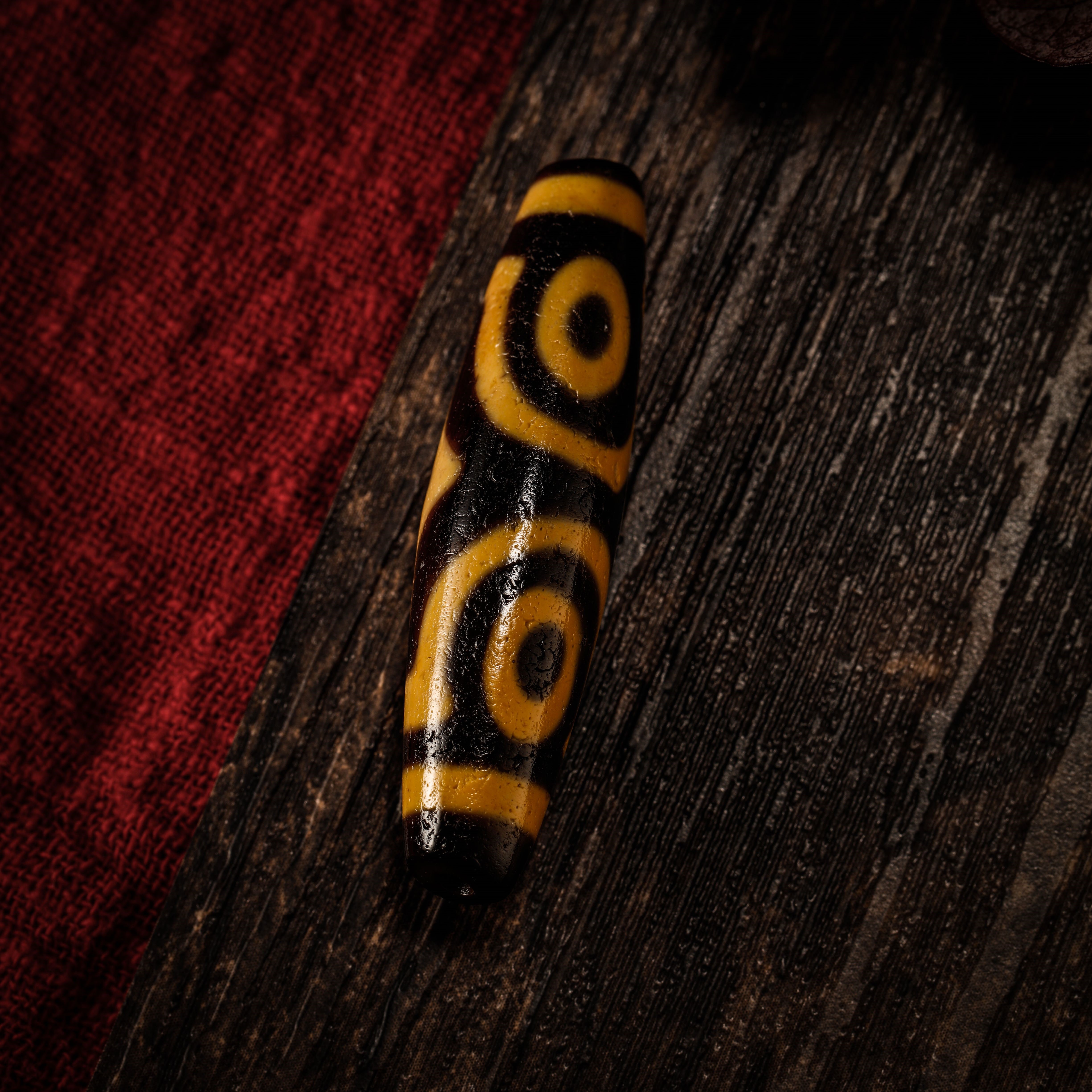 艺香孤品西藏鼎级真品牙黄天然原矿玛瑙牙黄三眼天珠古朴沧桑黄土浑厚