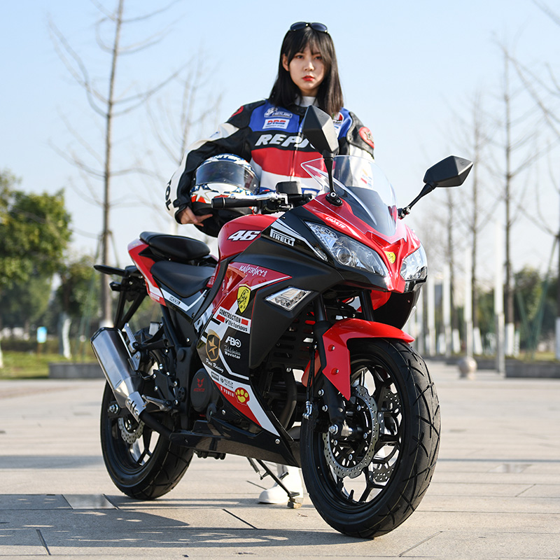 国四电喷小忍者摩托车跑车重型机车200c公路赛整车可上牌v6 绿黑