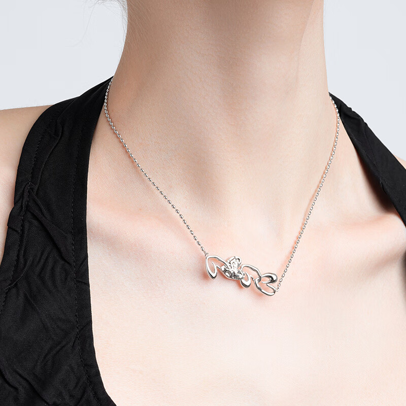 vigg心影项链女高级感轻奢小众2024年新款爱心锁骨链简约百搭时尚 心