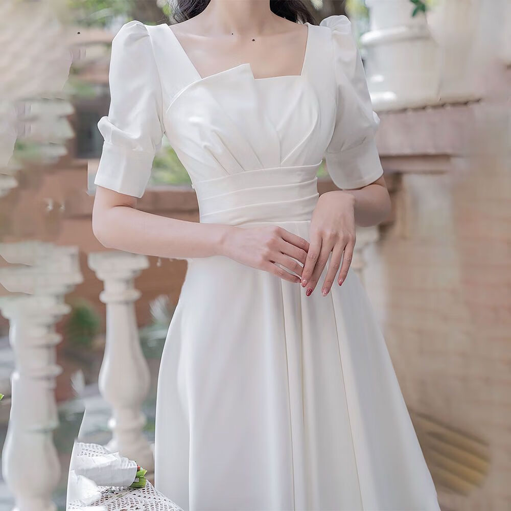 星垂晓雾春天领证小白裙纱纱连衣裙法式高级感轻婚纱日常订婚礼服平时