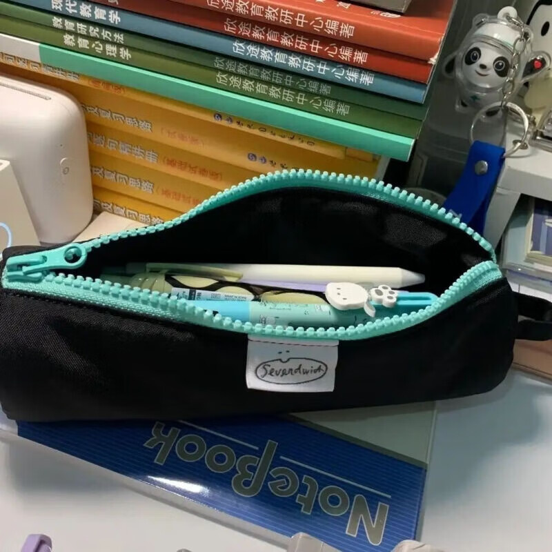 七明治笔袋森系黑科技便携式小学生初中高中拉链笔袋防水牛津布纯色