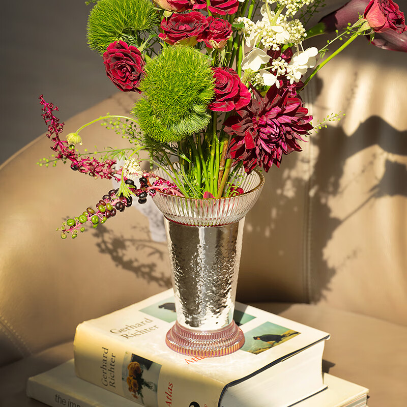 稀奇(xq)大都会《巴黎假日》天使多彩玻璃艺术花瓶 巴黎假日