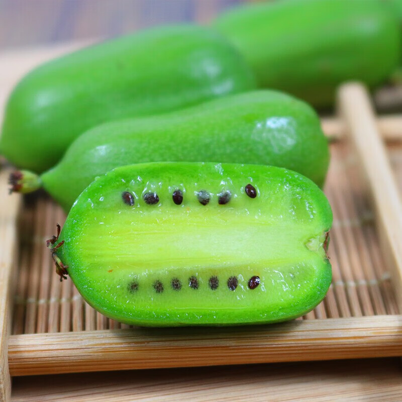 暖欣果(NUANXINGUO)丹东软枣猕猴桃 应季新鲜绿心奇异莓果孕妇水果放软后食用龙城2号 2斤长软枣【单果10-15g】