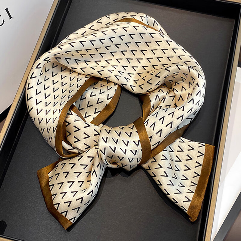 怎样查女士丝巾围巾披肩历史价|女士丝巾围巾披肩价格走势