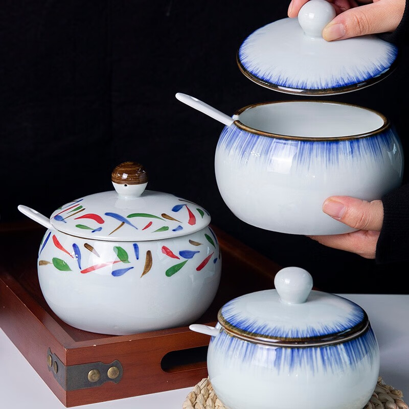 和风四季釉下彩调味罐盐罐厨房调料罐调料盒陶瓷辣椒罐猪油罐炖盅油辣子罐 四色大号调味罐(配勺) 550ml