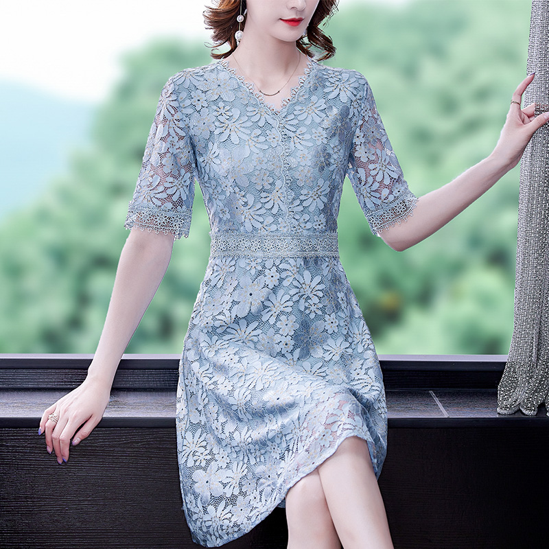 杜宾琼斯&高端时尚女装 高端刺绣蕾丝连衣裙女夏缕空2021新款收腰显瘦