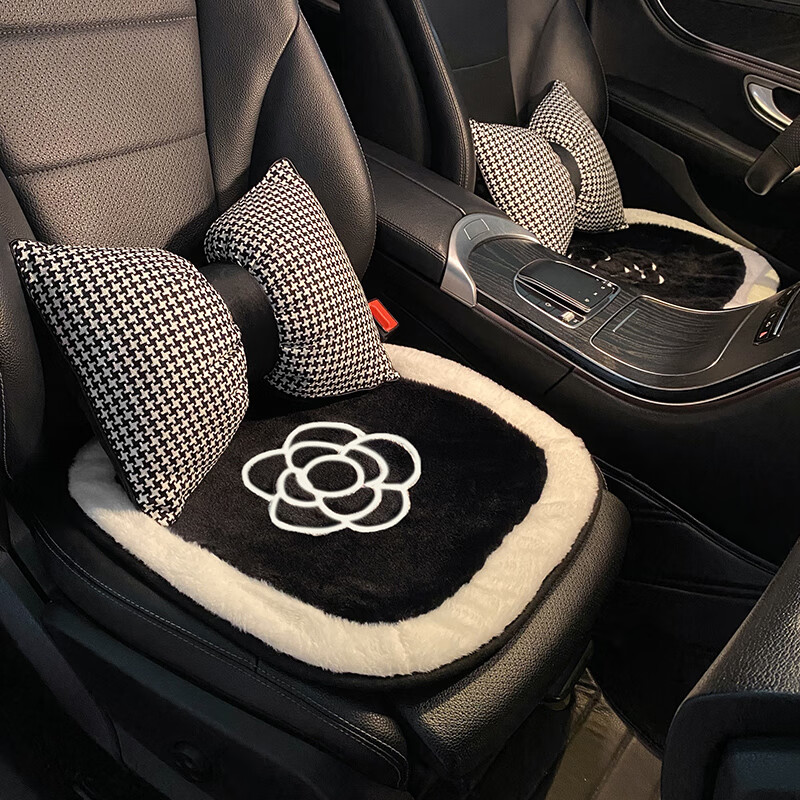 针娘汽车坐垫冬季毛绒网红山茶花女神款四季通用车内后排车垫单片座垫
