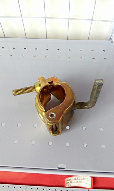 哲弘地新型建筑人货梯安门双开门标准化固定扣件特种门电梯门扣件配件