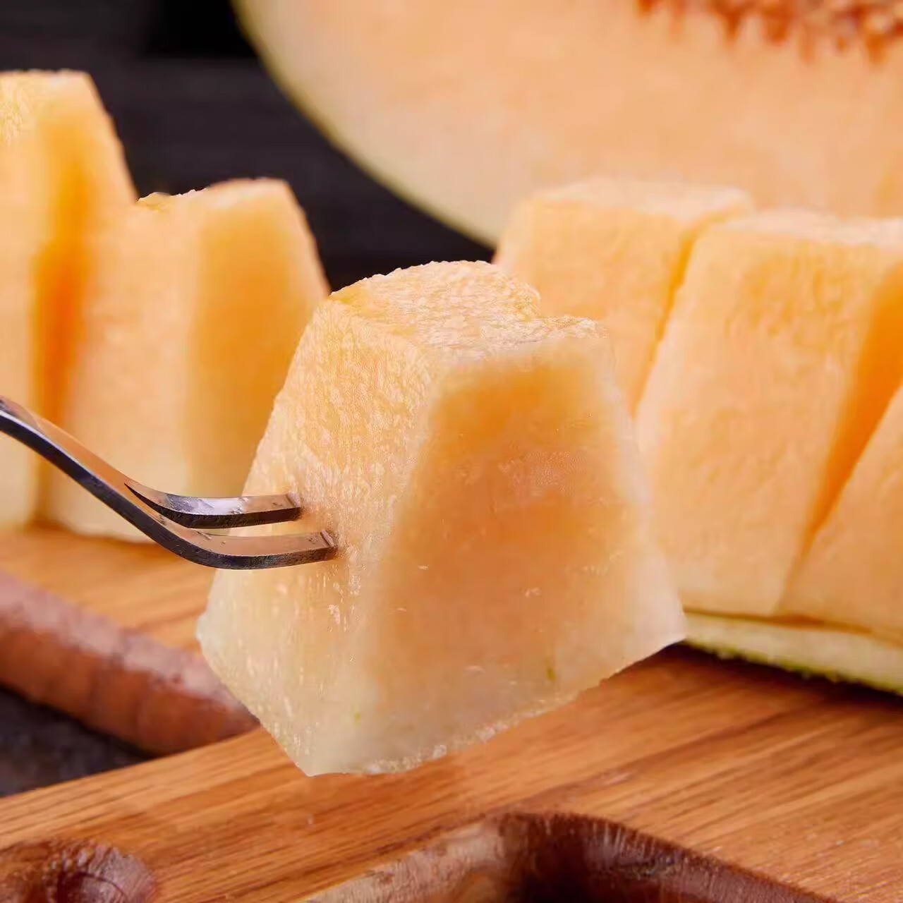 相遇红颜海南哈密瓜新鲜水果脆甜应季现摘孕妇水果西州网纹蜜瓜整箱 带箱5斤哈密瓜1-3个装