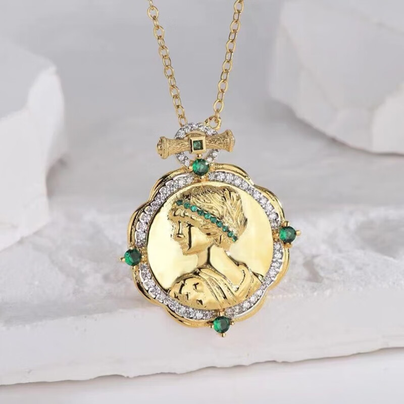 KOSK施华洛世奇锆祖母绿项链 自由女神金币钻石吊坠女情人节礼物送男女友