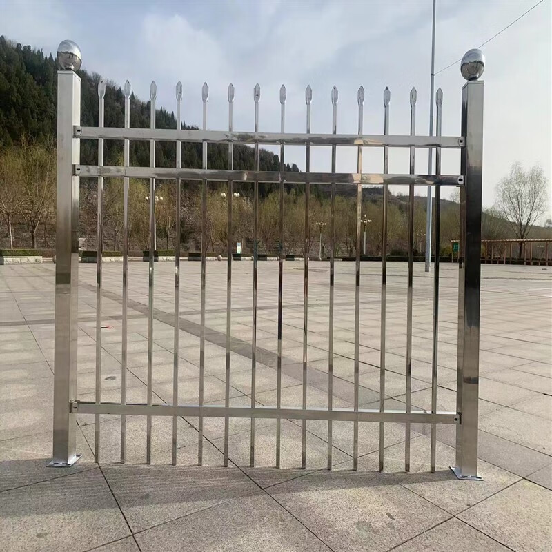 304不锈钢护栏庭院围栏小区别墅围墙栏杆工厂铝艺护栏防护栏栅栏定制