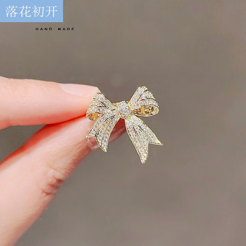 落花初开 日系俏皮蝴蝶结胸针女潮个性别针领针防走光扣开衫西装配饰